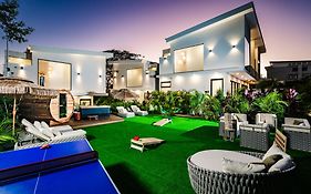 Mvillas Luxury Villas With Beach Club Access & Sauna
